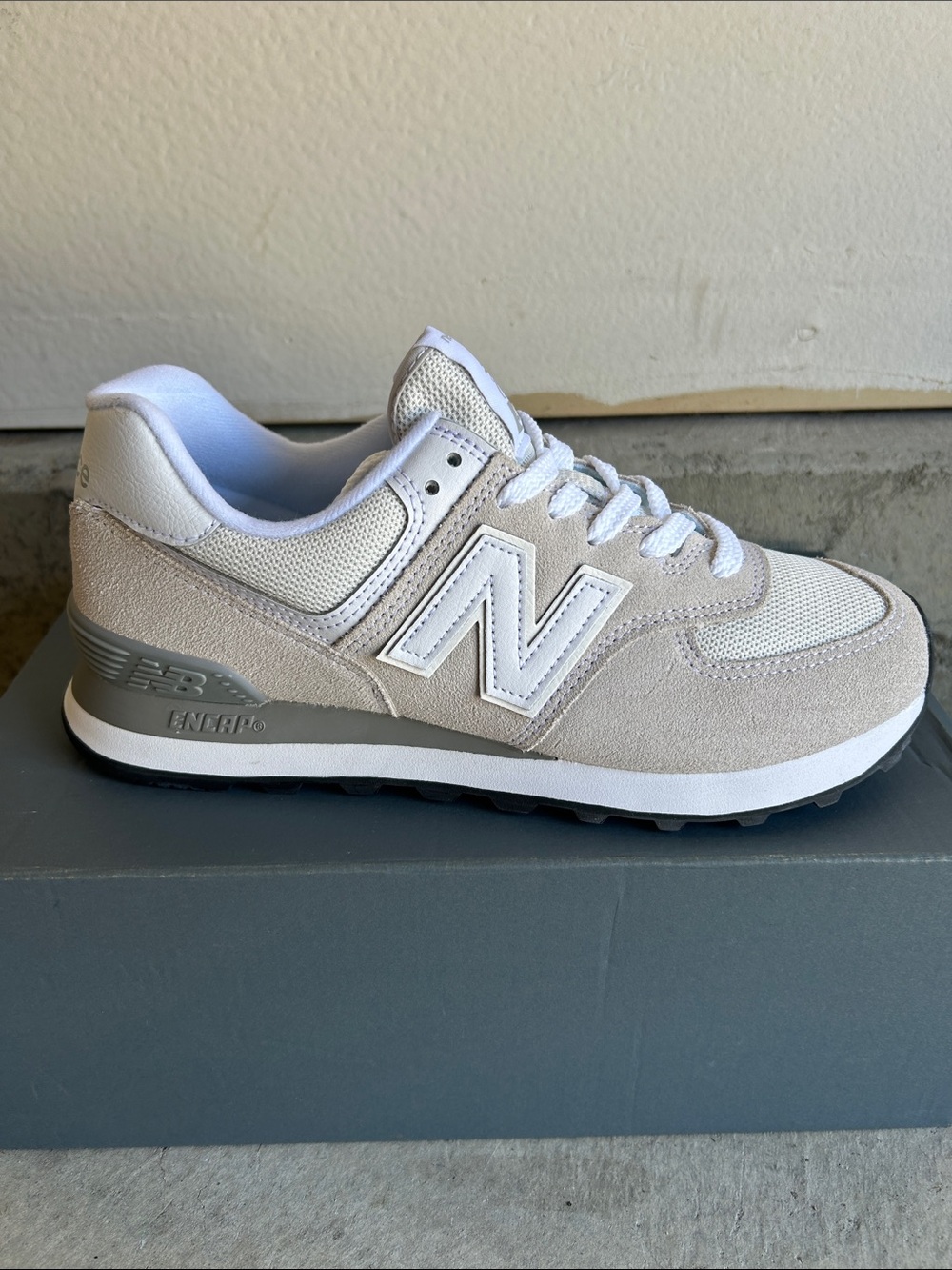 New Balance 574 Core sneakers Womens Size 8 Nwt - Picture 4 of 11